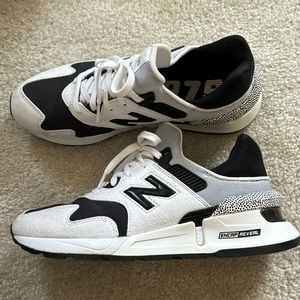 New Balance Womens 997 Sport White Black Size 9